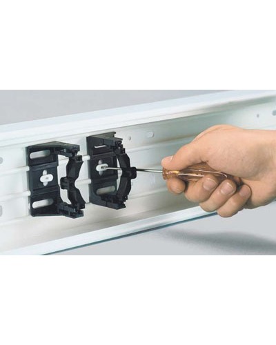 Крепеж розеток SA-MN EXP для короба TA-GN DKC 03000 в Чебоксарах Аксессуары для кабель-канала Pintop.ru