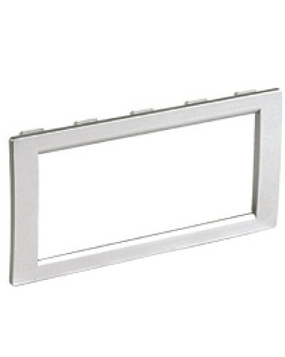 Рамка универсальная на 4 модуля, цвет белый DKC F00013 в Чебоксарах Аксессуары для кабель-канала Pintop.ru