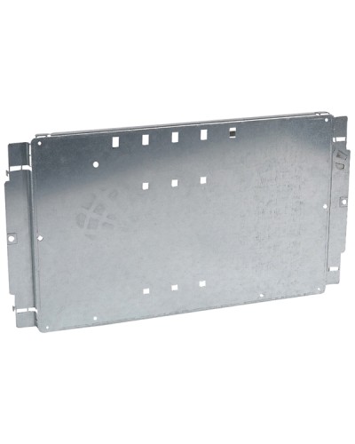 Пластина Legrand 020207 в Чебоксарах Щиты электрические Pintop.ru