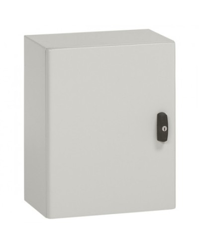 Щит навесной Legrand 035509 в Чебоксарах Щиты электрические Pintop.ru