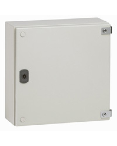 Промышленная коробка Atlantic металлическая квадратная IP66 IK10 300x300x120 мм RAL 7035 Legrand 035608 в Чебоксарах Щиты электрические Pintop.ru