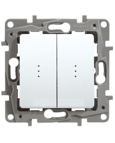 Переключатель двухклавишный с подсветкой Etika Plus 10 AX 250 В белый Legrand 672216 в Чебоксарах Аксессуары для кабель-канала Pintop.ru